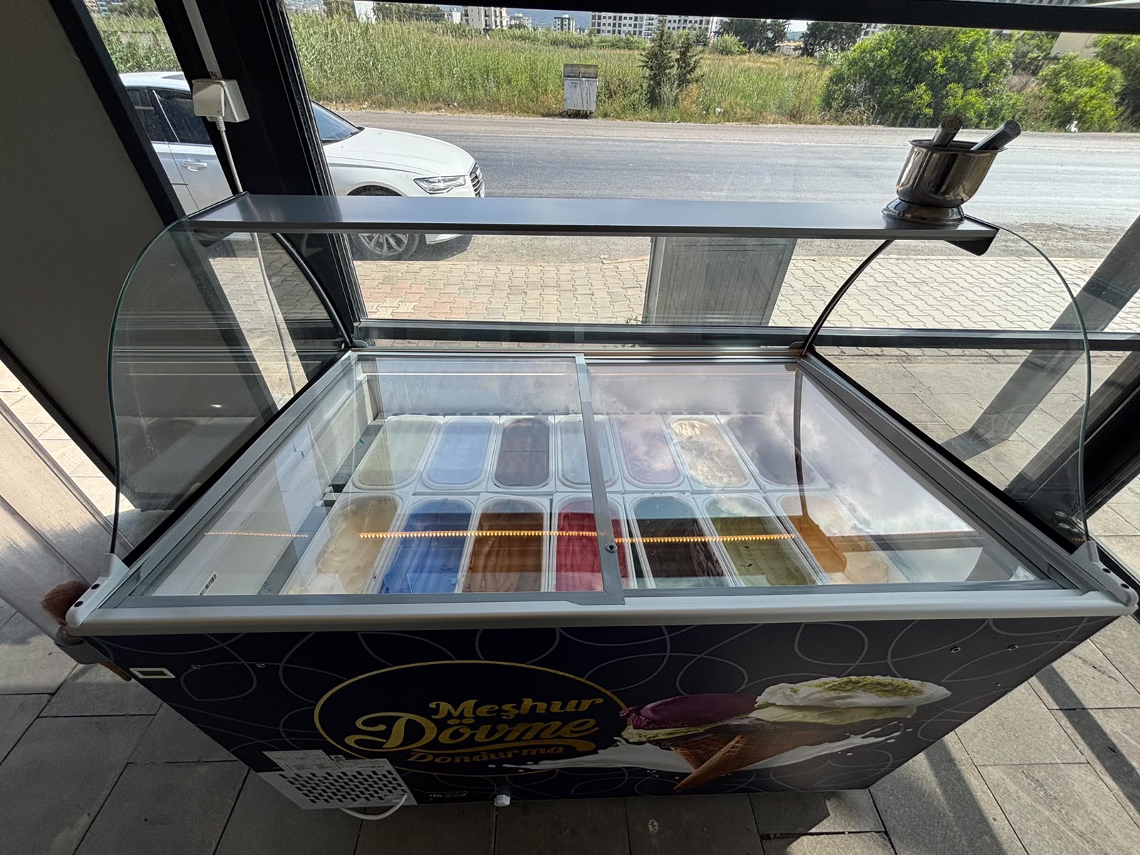 Karadeniz 61 Restaurant & Cafe